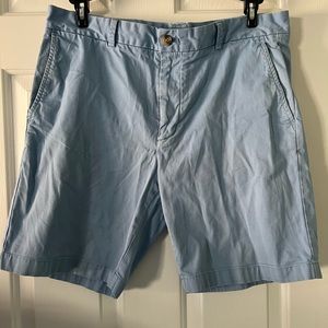 Vineyard Vines blue shorts
